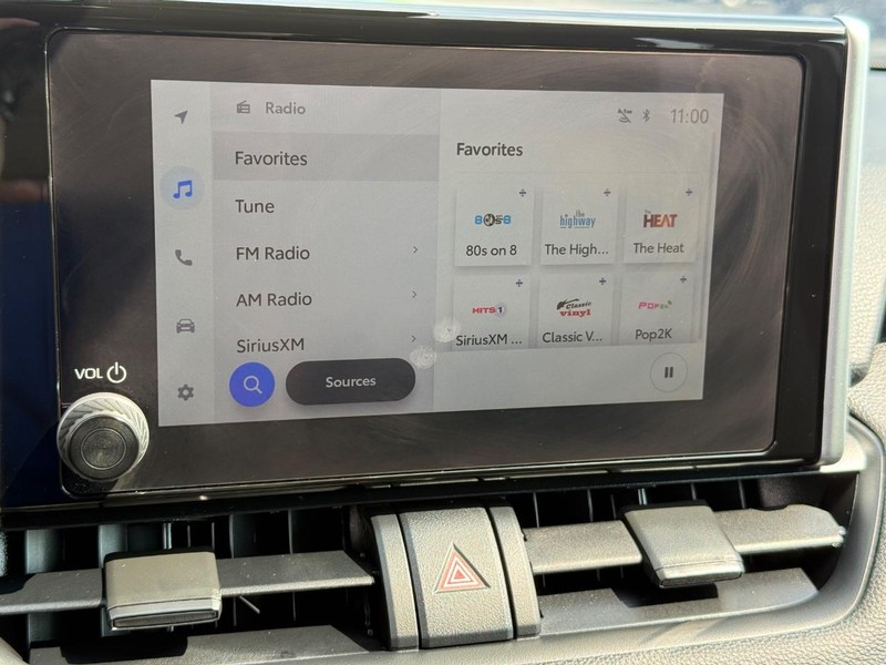 Toyota RAV4 Vehicle Image 16