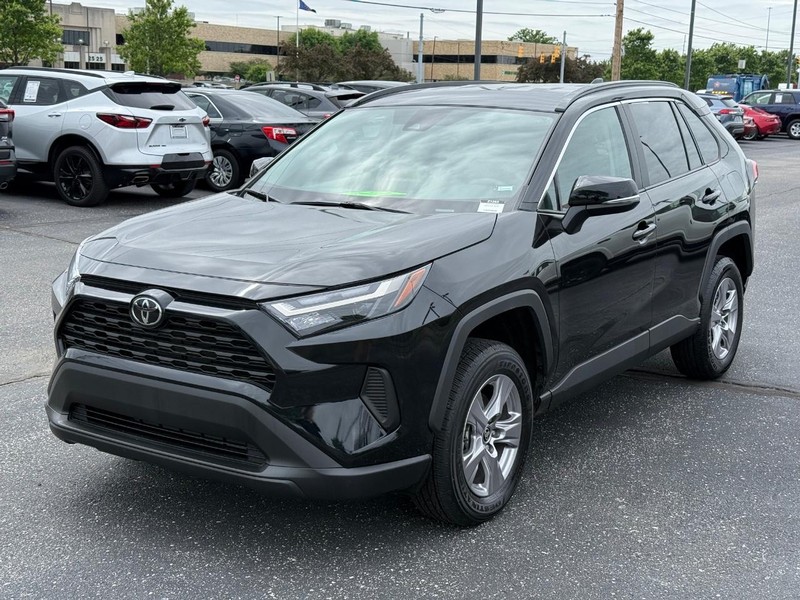Toyota RAV4 Vehicle Image 08