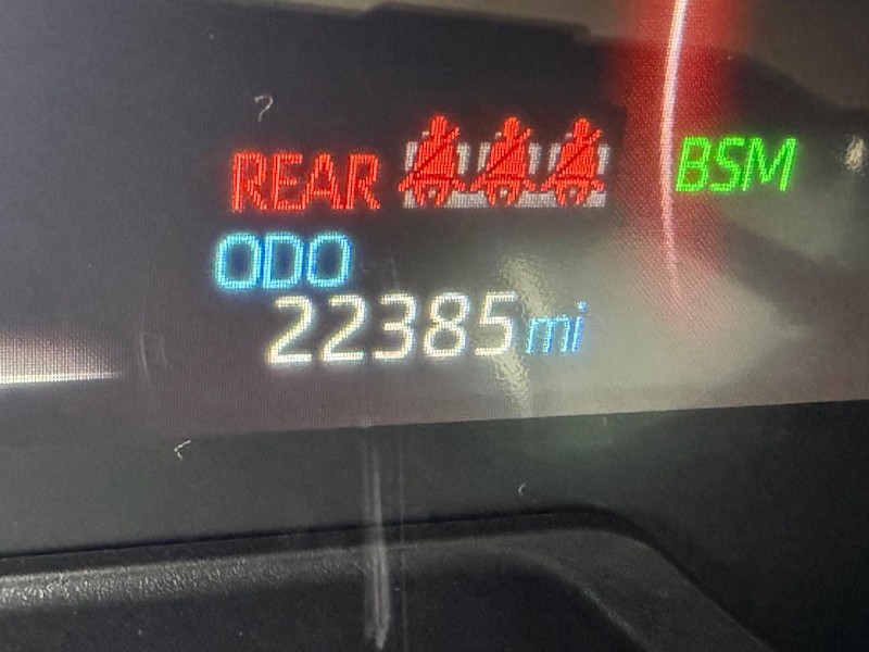 Toyota RAV4 Vehicle Image 22