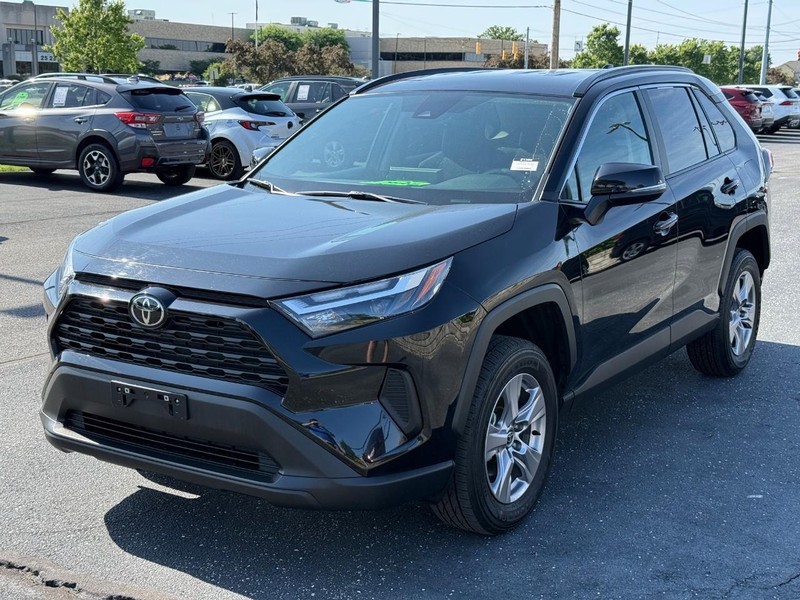 Toyota RAV4 Vehicle Image 08
