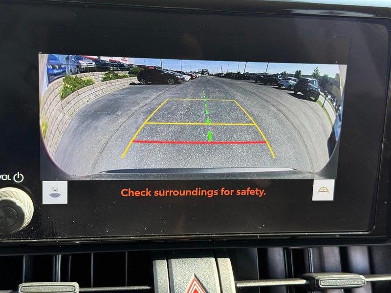 Toyota RAV4 Vehicle Image 17