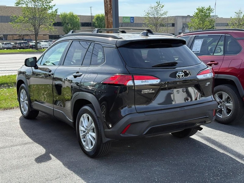 Toyota Corolla Cross Vehicle Image 03