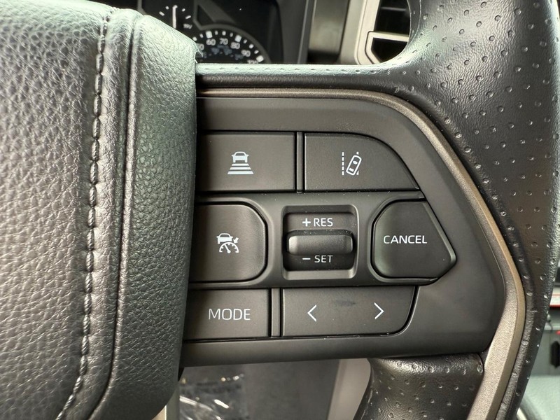 Toyota Tundra 4WD Vehicle Image 08