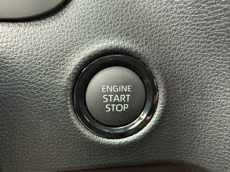 Toyota Tundra 4WD Vehicle Image 09