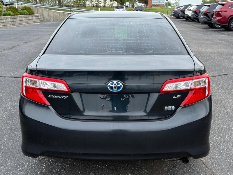 Toyota Camry Hybrid Vehicle Image 04