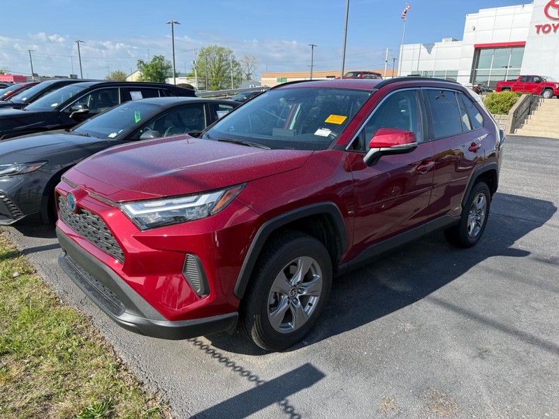 Toyota RAV4 Vehicle Image 02
