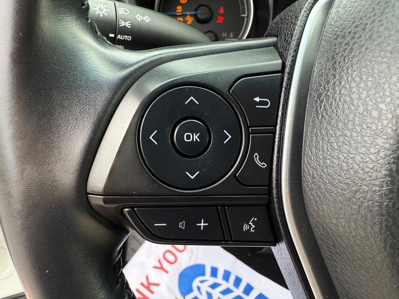 Toyota Venza Vehicle Image 14
