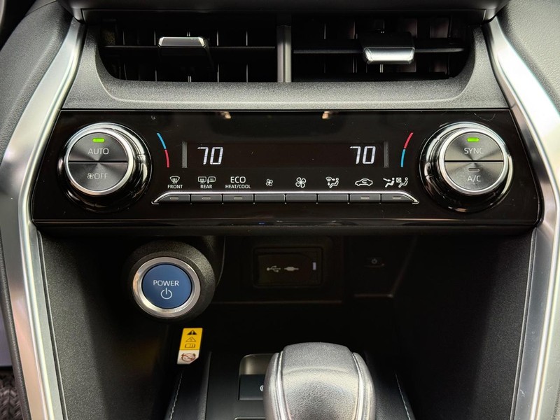 Toyota Venza Vehicle Image 19