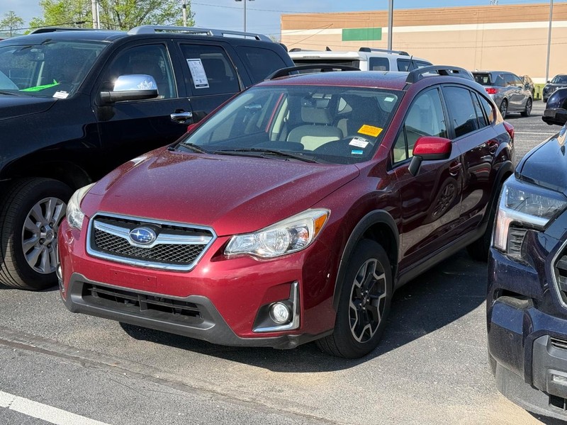 Subaru Crosstrek Vehicle Image 02