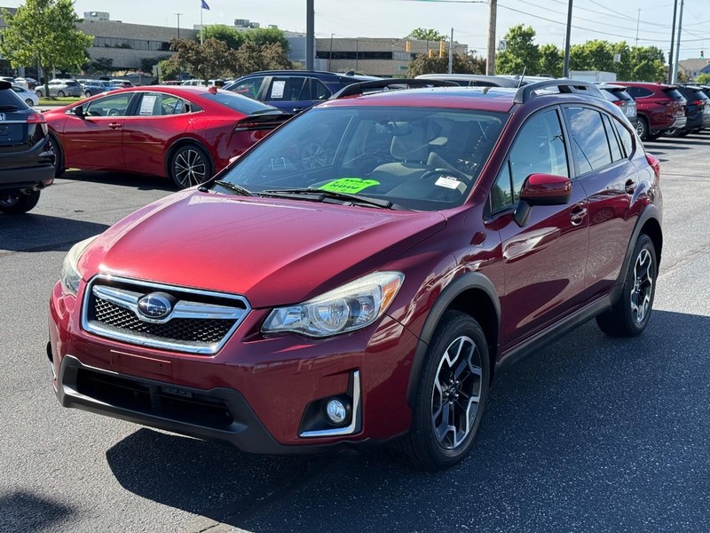 Subaru Crosstrek Vehicle Full-screen Gallery Image 08
