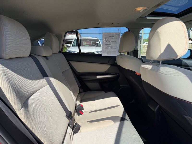 Subaru Crosstrek Vehicle Full-screen Gallery Image 10