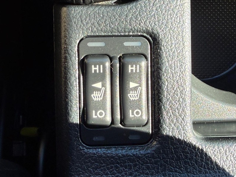 Subaru Crosstrek Vehicle Full-screen Gallery Image 16