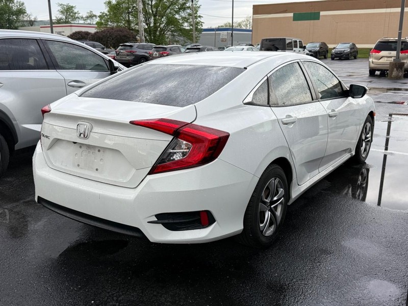 Honda Civic Sedan Vehicle Image 04