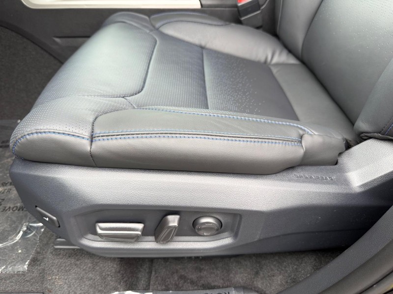 Toyota Tundra 4WD Vehicle Image 20