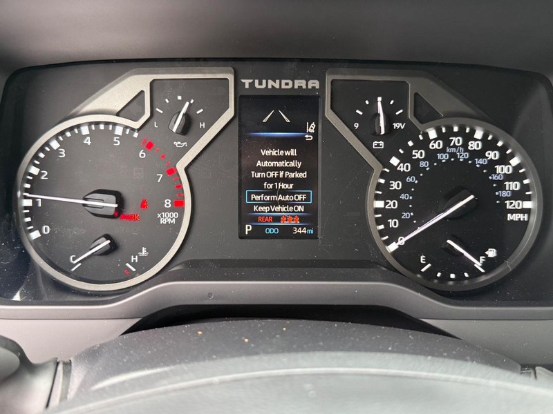 Toyota Tundra 4WD Vehicle Image 15