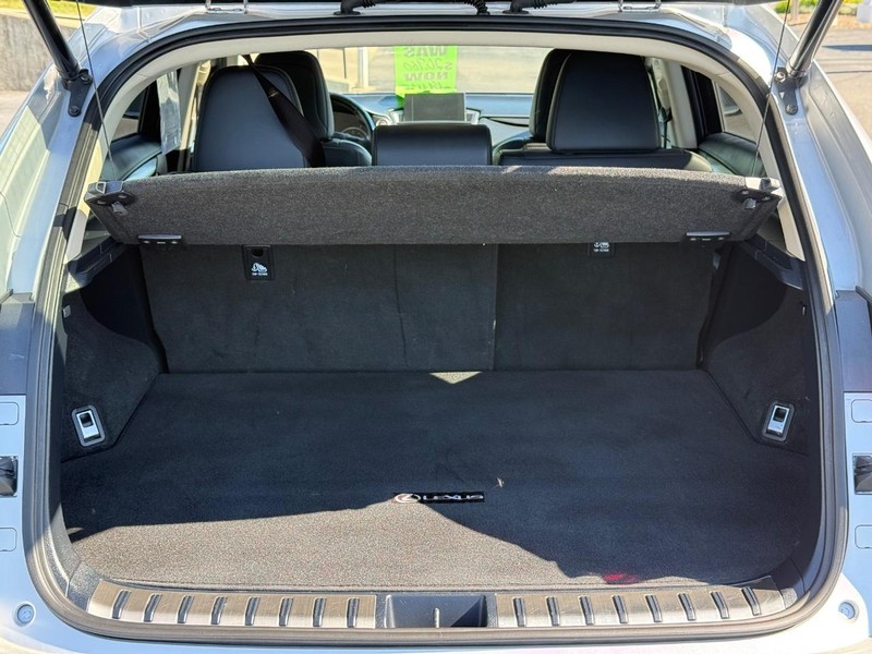 Lexus NX 200t Vehicle Image 07
