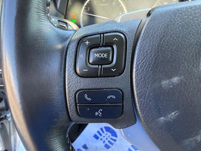 Lexus NX 200t Vehicle Image 15