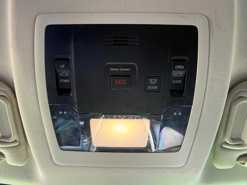 Lexus NX 200t Vehicle Image 23