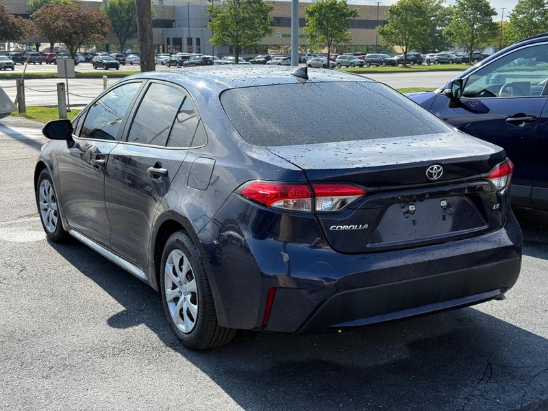 Toyota Corolla Vehicle Image 03