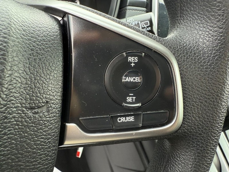 Honda CR-V Vehicle Image 14