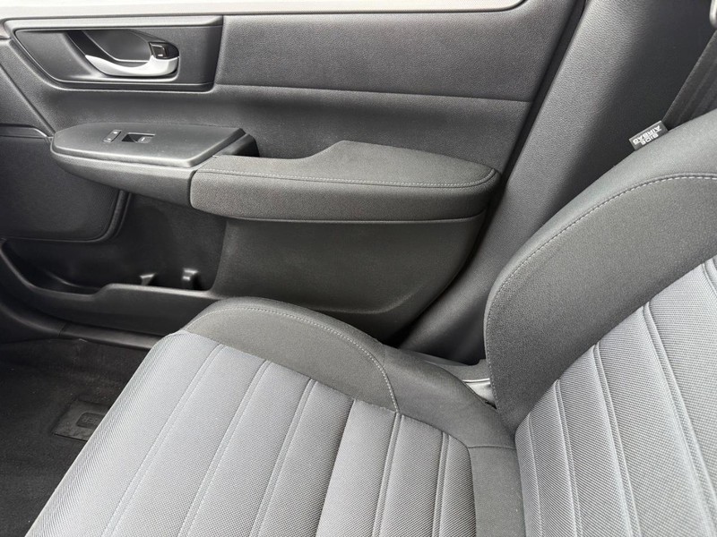 Honda CR-V Vehicle Image 19