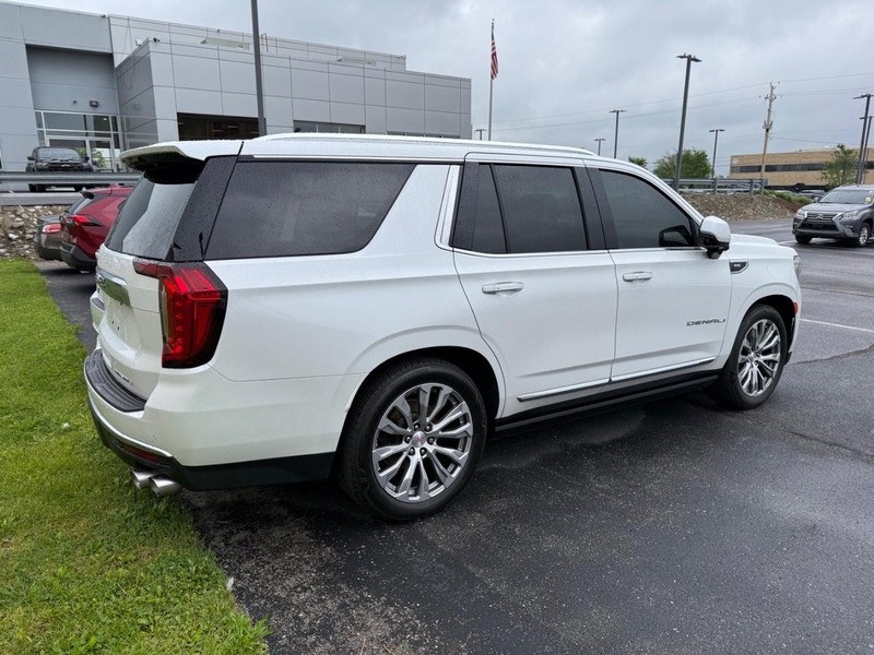 GMC Yukon Vehicle Image 04