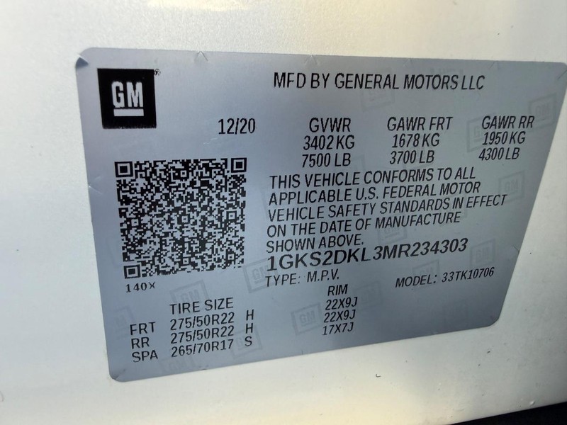GMC Yukon Vehicle Full-screen Gallery Image 30