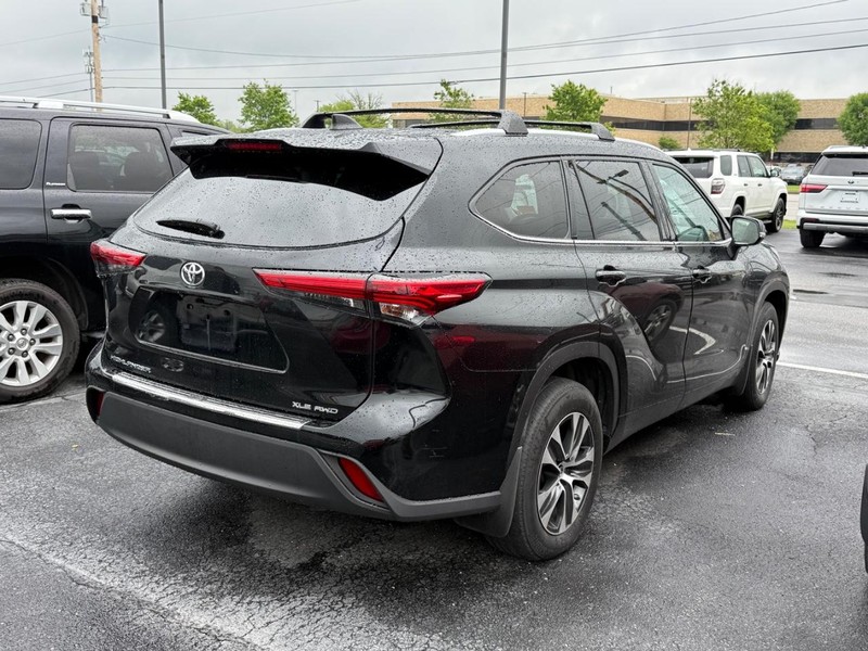 Toyota Highlander Vehicle Image 04