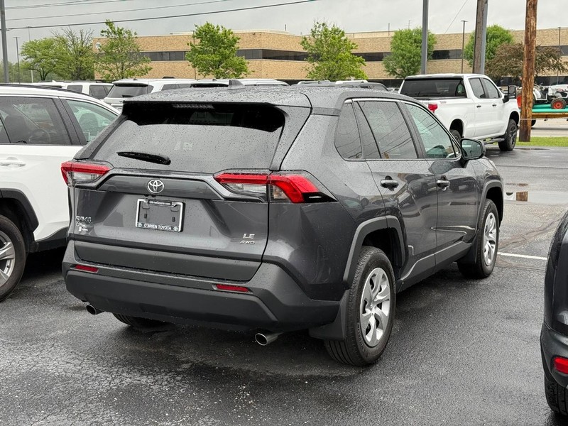 Toyota RAV4 Vehicle Image 04