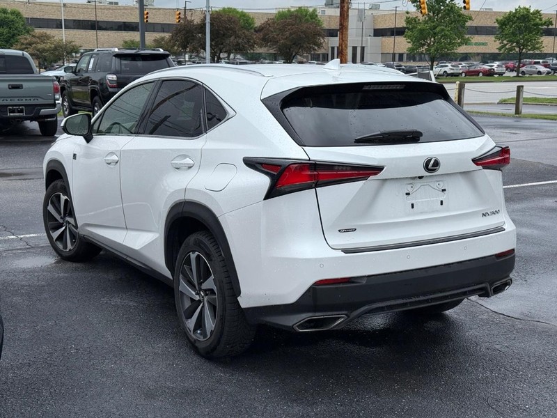 Lexus NX Vehicle Image 03