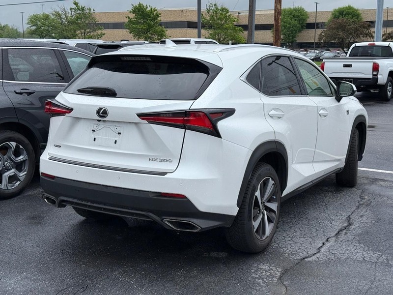 Lexus NX Vehicle Image 04