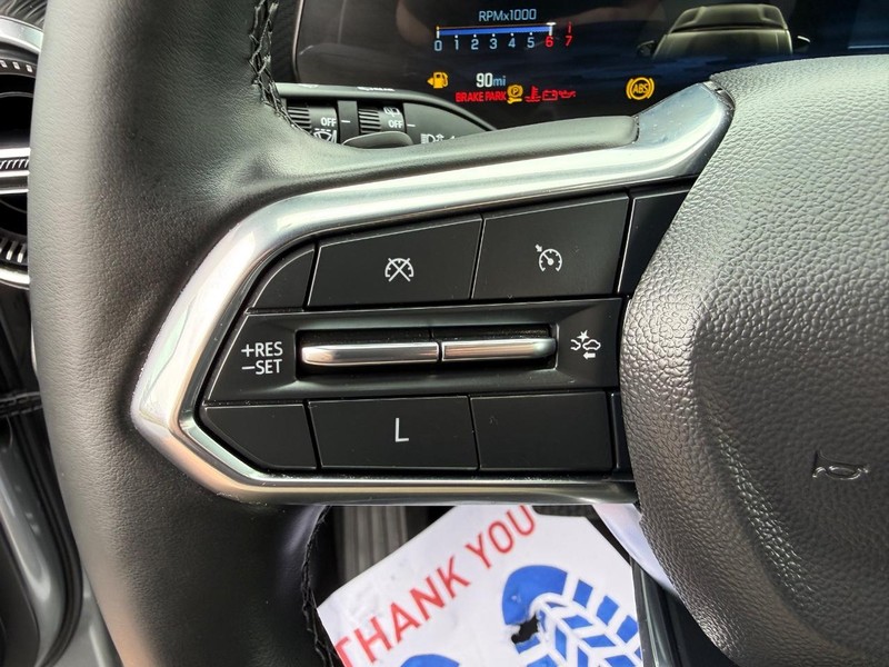 Chevrolet Equinox Vehicle Full-screen Gallery Image 13