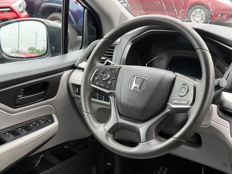 Honda Odyssey Vehicle Image 13