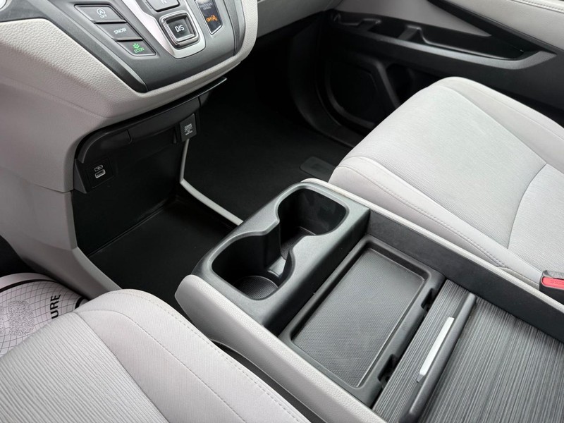 Honda Odyssey Vehicle Image 21