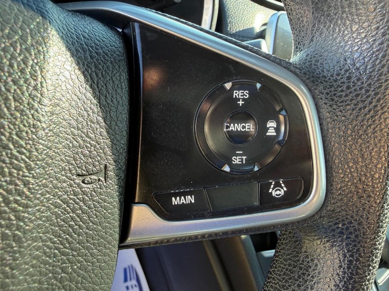 Honda CR-V Vehicle Image 15