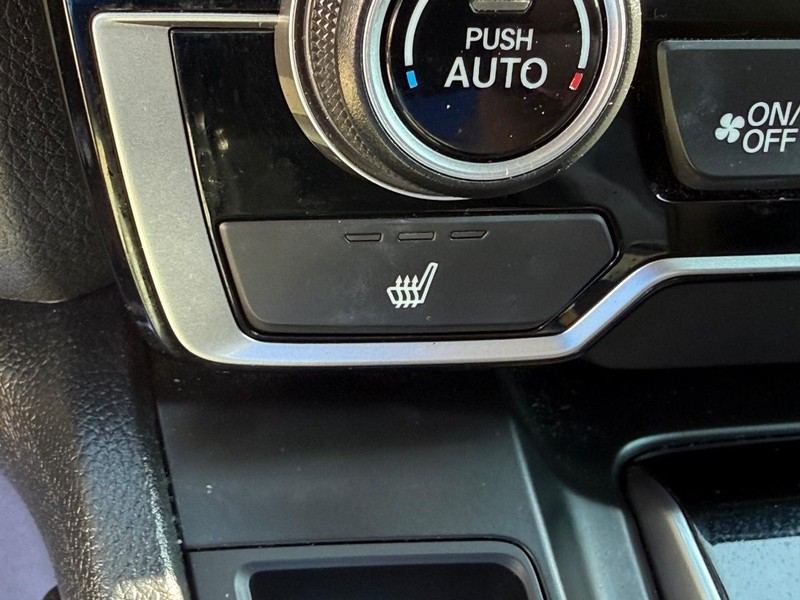Honda CR-V Vehicle Image 17