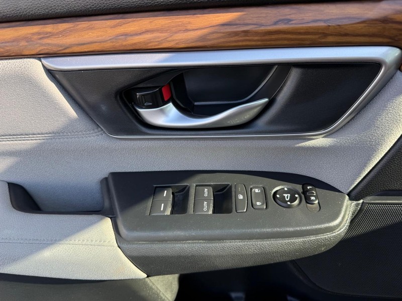 Honda CR-V Vehicle Image 25