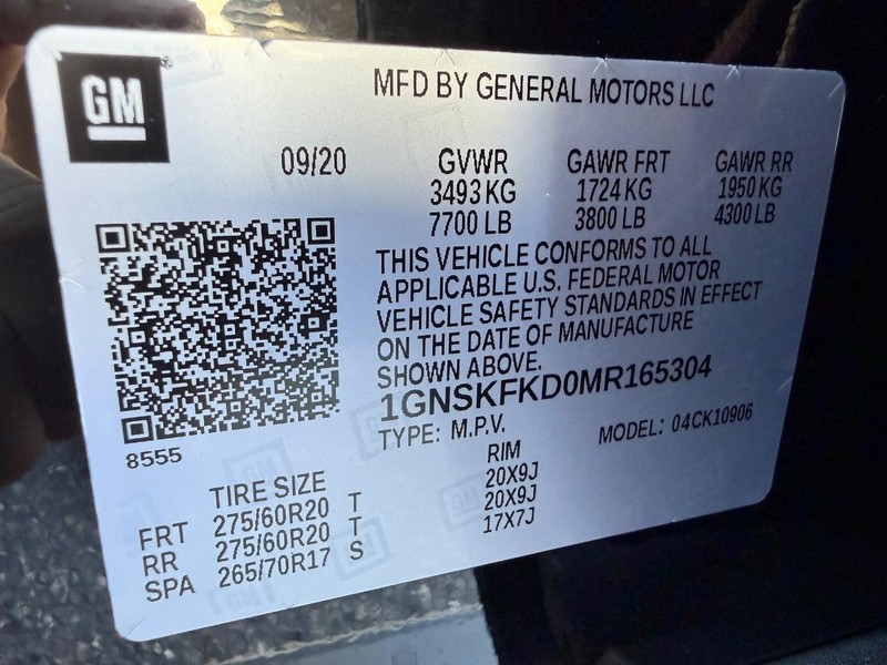 Chevrolet Suburban Vehicle Image 30