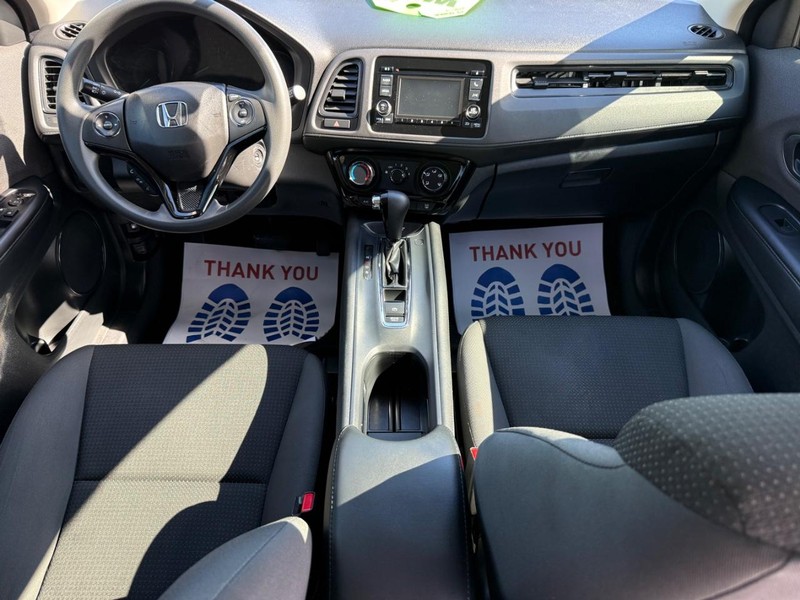 Honda HR-V Vehicle Image 11