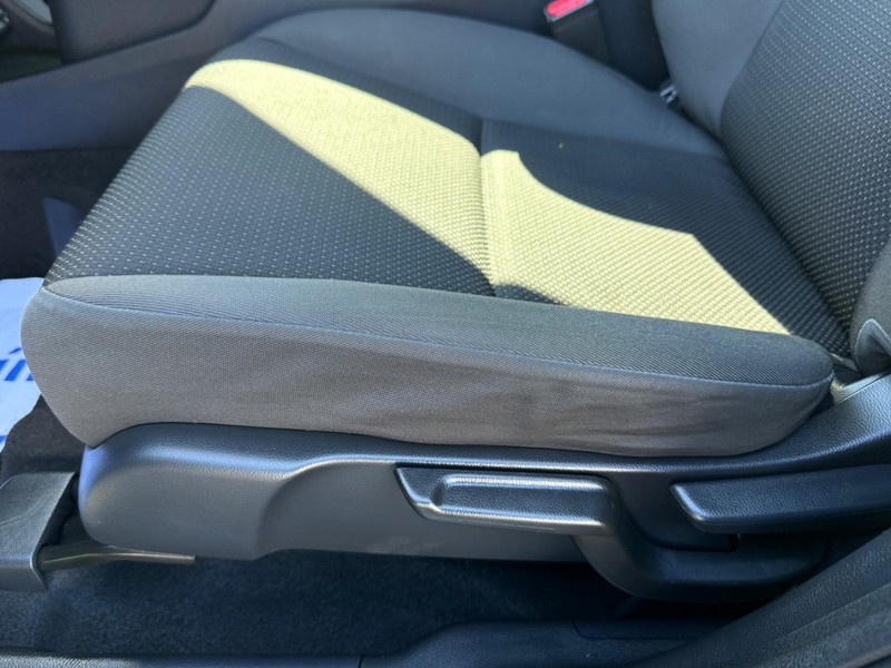 Honda HR-V Vehicle Image 23