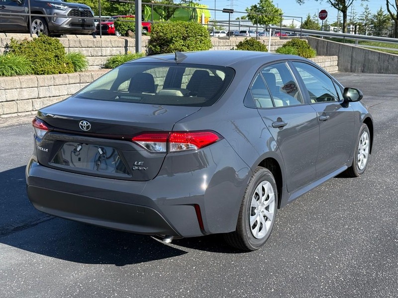 Toyota Corolla Vehicle Image 03