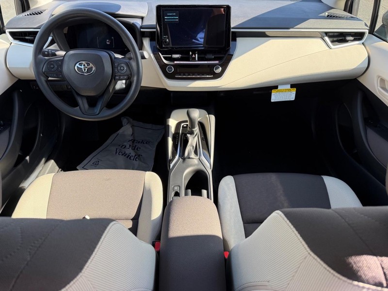 Toyota Corolla Vehicle Image 11