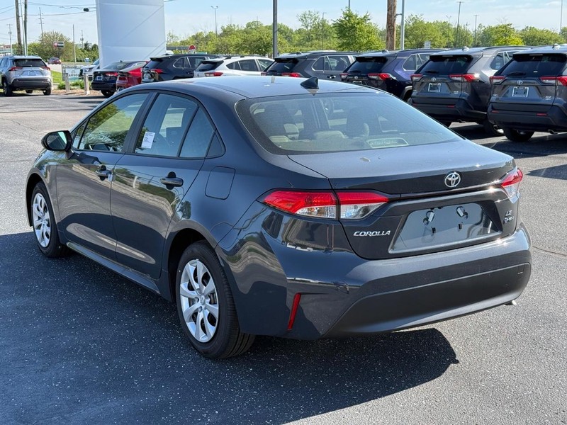 Toyota Corolla Vehicle Image 05