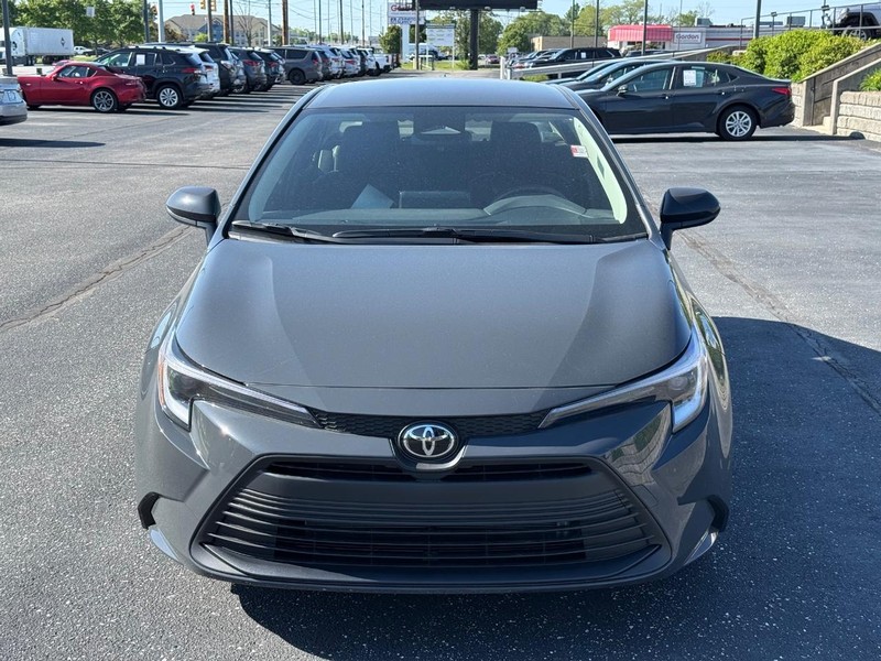 Toyota Corolla Vehicle Image 09
