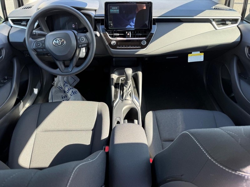 Toyota Corolla Vehicle Image 11