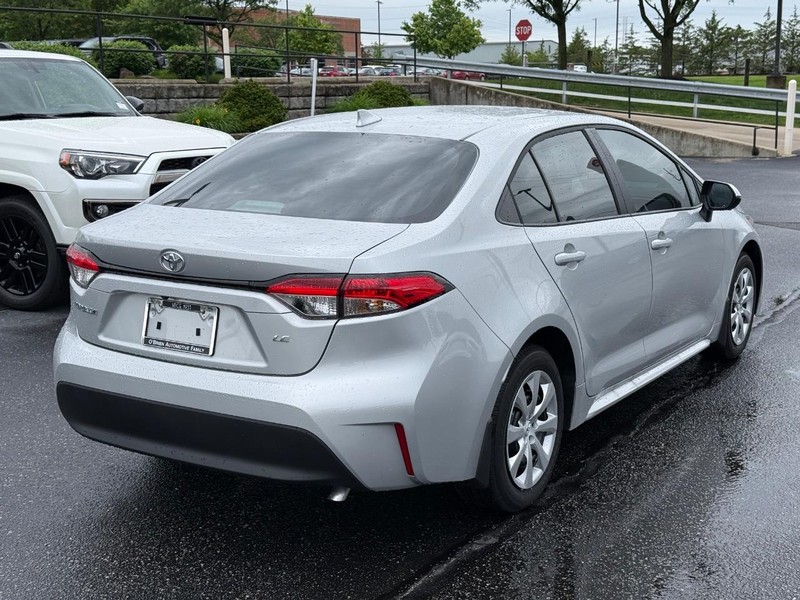 Toyota Corolla Vehicle Image 03