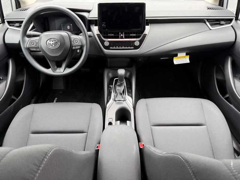 Toyota Corolla Vehicle Image 11