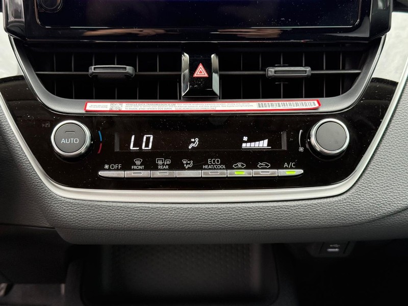 Toyota Corolla Vehicle Image 17