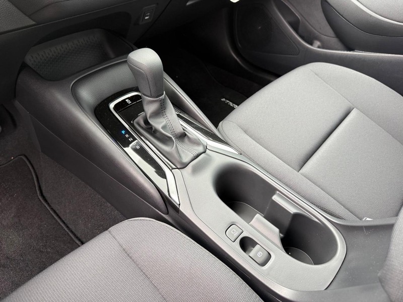 Toyota Corolla Vehicle Image 18