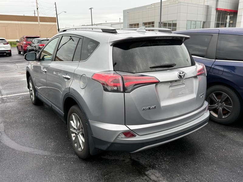 Toyota RAV4 Vehicle Image 03